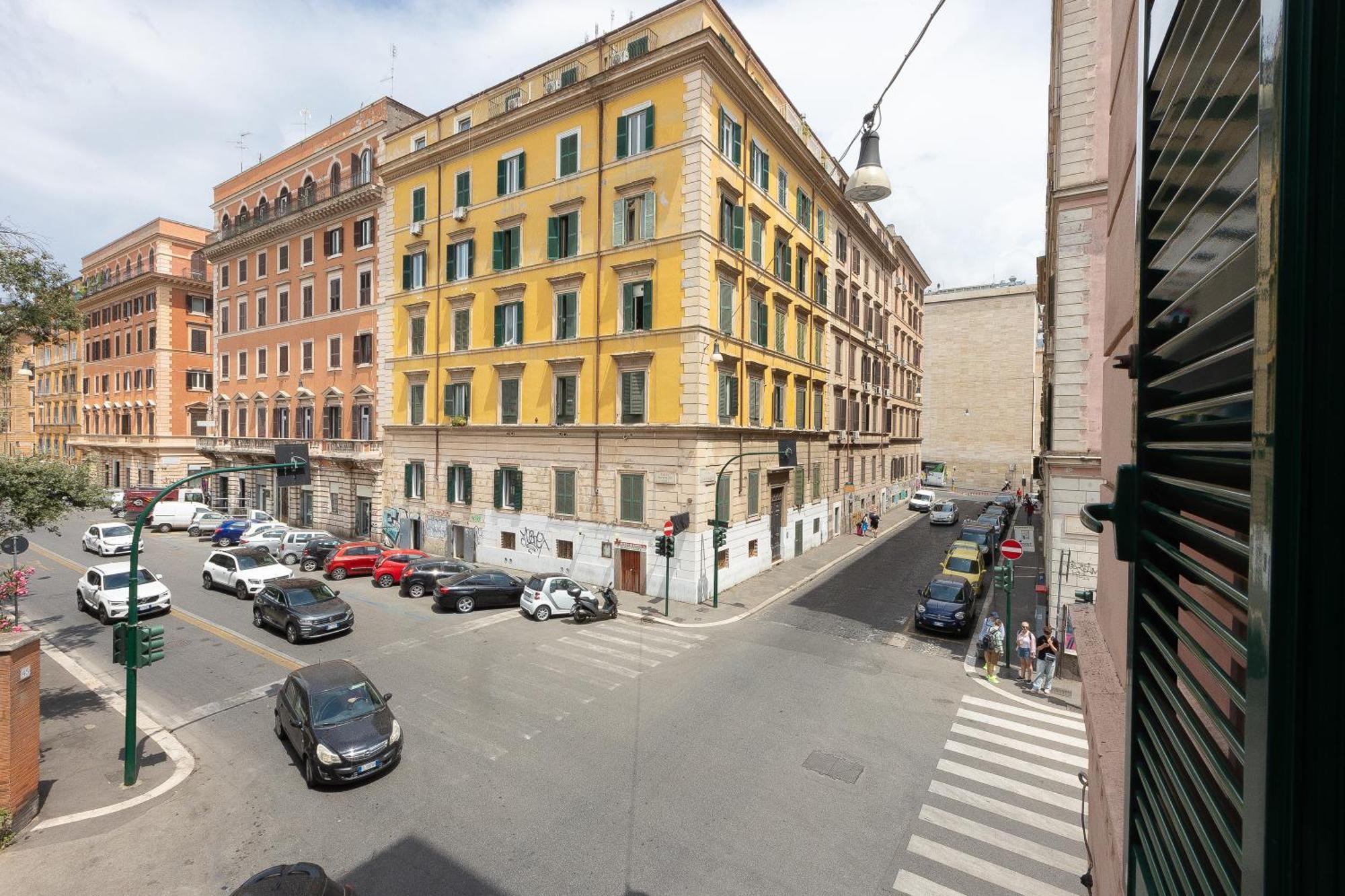 Iron Cityaus Termini Rom Exterior foto